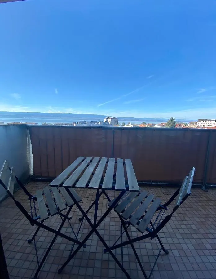 T2 Centre De Thonon Avec Vue Lac Apartment